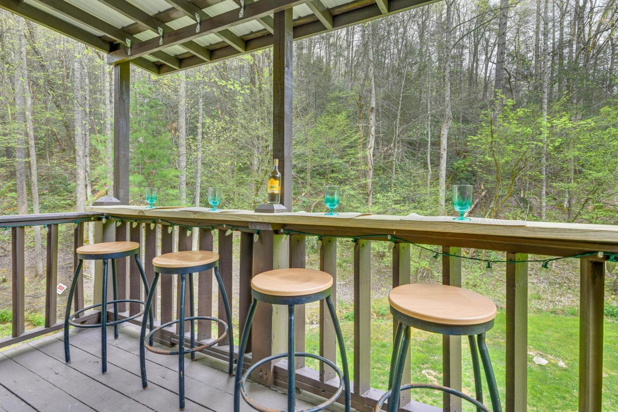 Smoky Mountain Cozy Cove Cabin Deck And Fire Pit! Cosby Extérieur photo